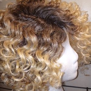 NEW CURLY AYSEMETRIC STYLE BOB.VERY NICE CURL.